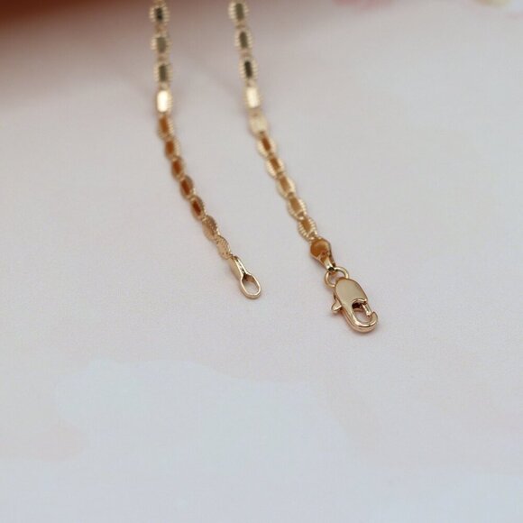 "Shimmer Oval Link Rose Gold Necklace Bold Yet Sleek, XPNL0142 - Picture 12 of 12